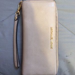 Michael Kors wallet